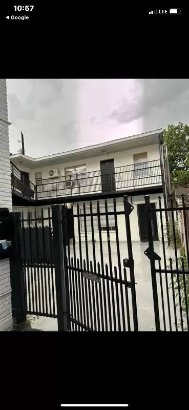 Main picture of 1930 W Dallas St
