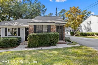 Main picture of 3112 Mission Rd