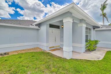 Main picture of 9232 Cypress Dr N
