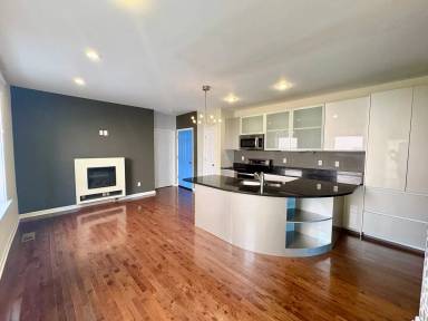 Main picture of 4164 W Pine Blvd