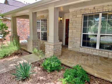 Main picture of 15609 Pumpkin Ridge Dr