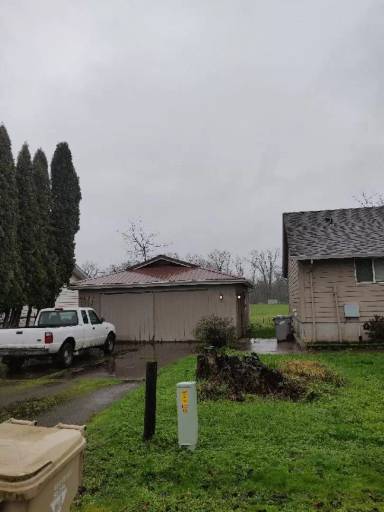 Main picture of 38819 NE Ash St
