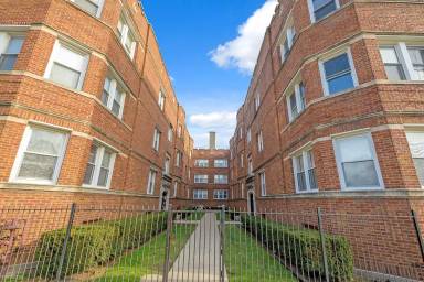 Main picture of 8705 S Morgan St