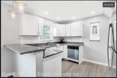 Main picture of 918 Woodbine St
