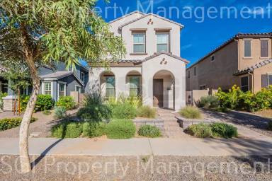 Main picture of 2050 W Desert Hollow Dr