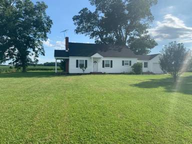 Main picture of 153 Belcross Rd