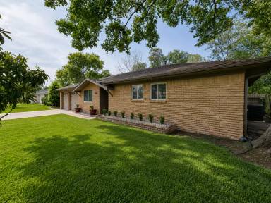 Main picture of 5846 Ettrick Dr