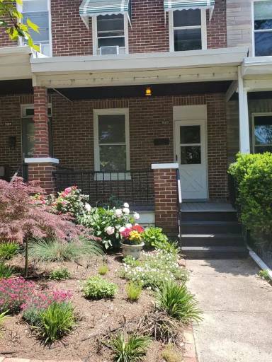 Main picture of 3125 Crittenton Pl