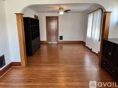 Main picture of 883 Tifft St
