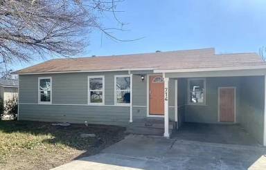Main picture of 714 Cravens Ave