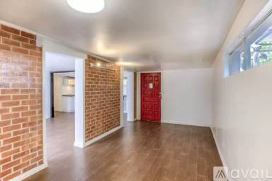 Main picture of 2555 E Fort Lowell Rd