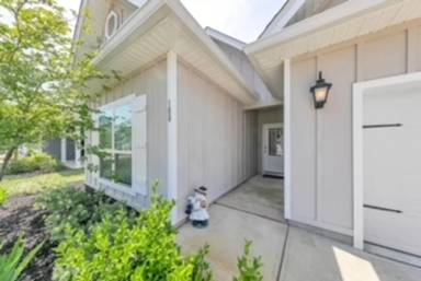 Main picture of 188 Stonegate Dr
