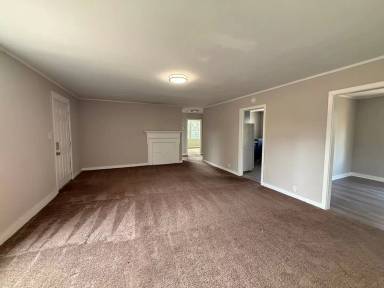 Main picture of 249 Caulder Cir