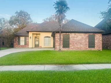 Main picture of 18317 Three Bars Dr