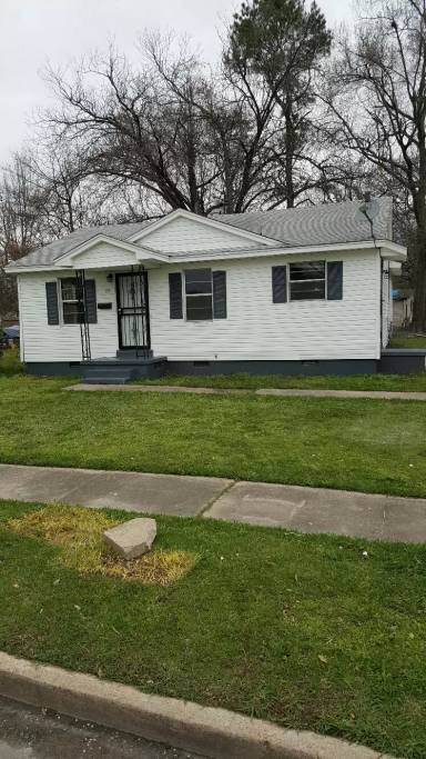 Main picture of 25 S Richard Dr