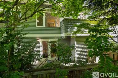 Main picture of 630 Lake Washington Blvd E