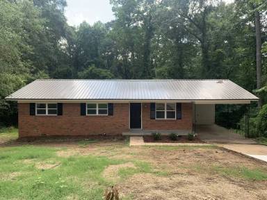 Main picture of 2401 Heartwood Ave