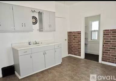 Main picture of 329 Park Ave