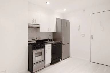 Main picture of 150  w 58th St