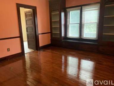 Main picture of 42 Simms St