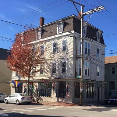 Main picture of 45 East St