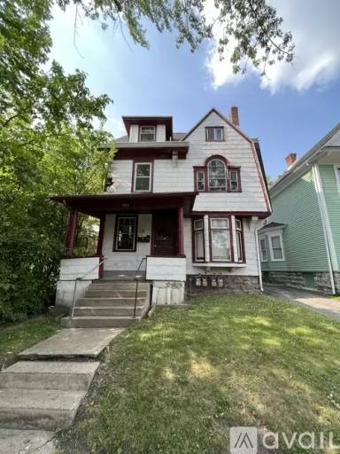 Main picture of 568 Bird Ave
