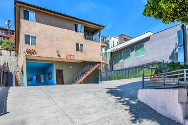 Main picture of 5231 Huntington Dr N