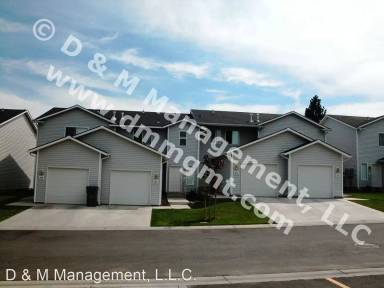 Main picture of 3215 17 19 21 Thicket Ln