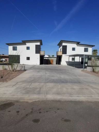 Main picture of 813 E Siesta Dr