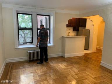 Main picture of 623 E 5th St