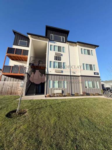 Main picture of 621-646 Plymouth Dr NE