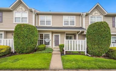 Main picture of 4802 Essex Ln