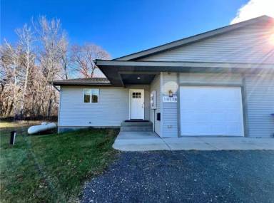 Main picture of 1917 Riverview Ln