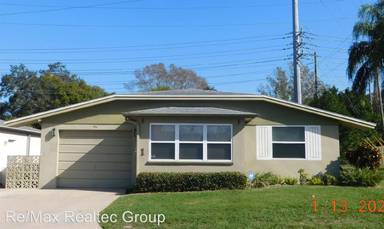 Main picture of 1 Sandpiper Dr
