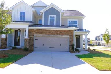 Main picture of 16 Hasbrook Ln