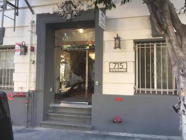 Main picture of 715 S St Andrews Pl