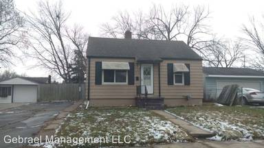 Main picture of 3313 Chicago Blvd