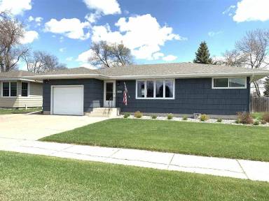 Main picture of 1535 1st St SW
