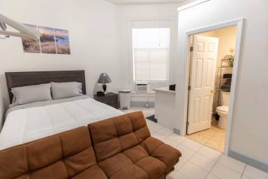 Main picture of 444 G St