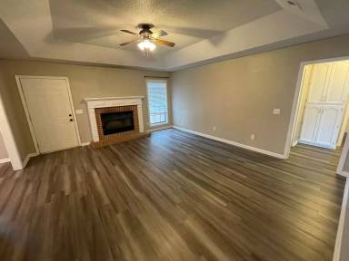 Main picture of 2810 Quail Cv