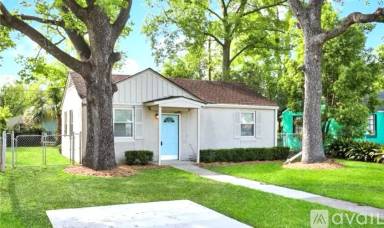 Main picture of 803 Googe St