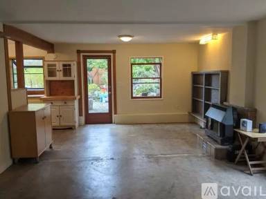 Main picture of 613 Cornell Ave