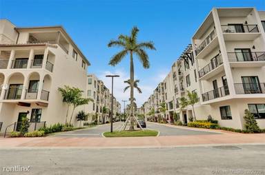 Main picture of 4670 NW 84th Ave