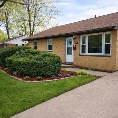 Main picture of 1505 Holly Hill Dr