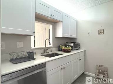 Main picture of 34 Maple Crest Cir