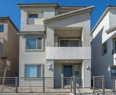 Main picture of 1426 Whistling Kite St