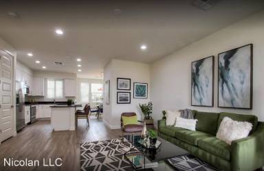 Main picture of 8th & Row Apartments