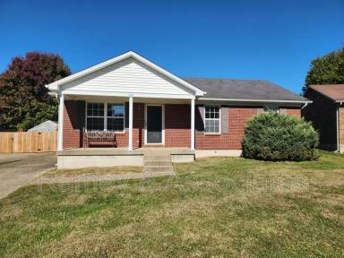 Main picture of 4011 Cedarway Ct