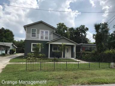 Main picture of 2606 E Jefferson St