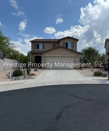 Main picture of 1353 W Calle Libro del Retrato